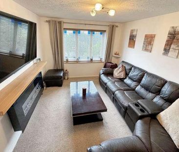 Benfleet Road, Benfleet, SS7 - Photo 1