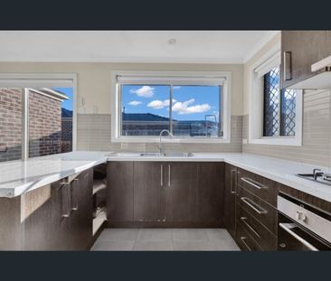 1/20 Whitehouse Avenue, Truganina, Vic 3029 - Photo 4
