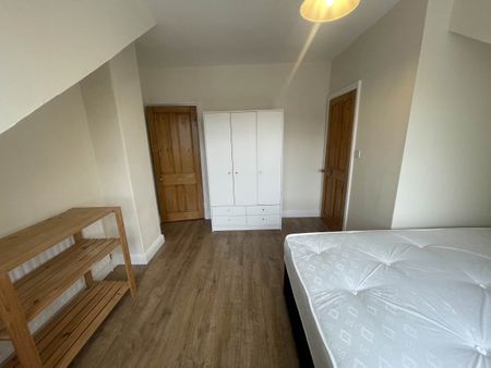 Low Lane (Room 3), Horsforth, Leeds - Photo 4