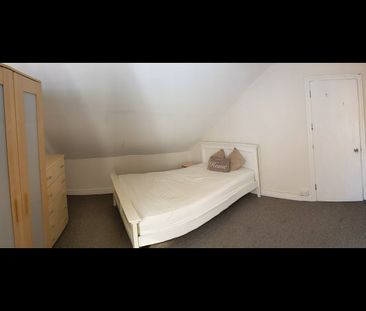 Room in a Shared House, Mayo Road, NG5 - Photo 6