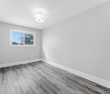 For Lease - 88 B Bernick Drive, Barrie, Ontario - Photo 4