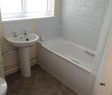 1 bedroom semi-detached house to rent - Photo 6