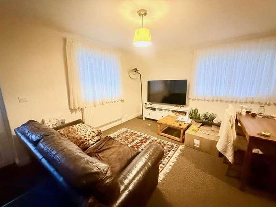 Cromwell Close, Marston, OX3 - Photo 1