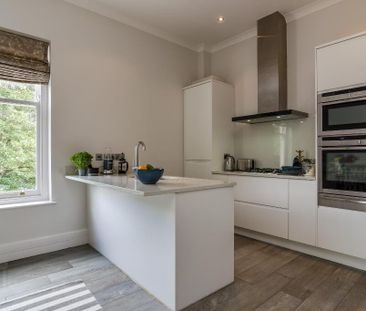 Apartment 2 83 Myrtlefield Park, Belfast, BT9 6NG - Photo 4