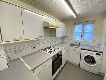 Coleridge Crescent, Killay, Swansea, SA2 - Photo 3