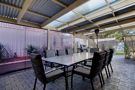 3 Bedroom Duplex - Photo 2