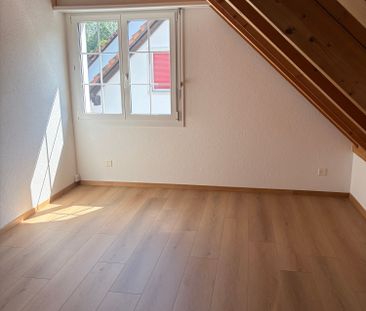 Charmante renovierte 6-Zimmer-Maisonette-Wohnung - Photo 6