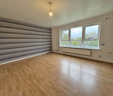 Stephenson Drive, Moorside - Photo 4