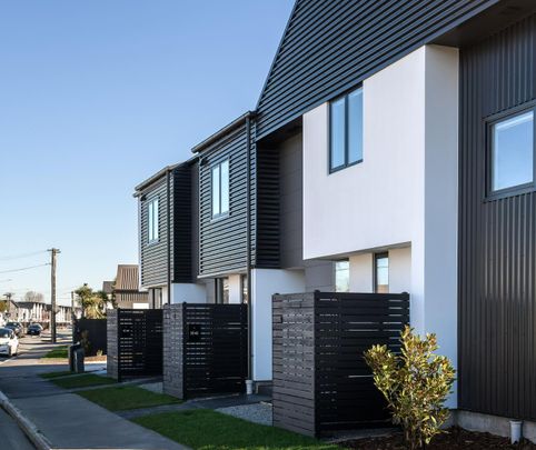 43 New Brighton Road, Shirley - Photo 1