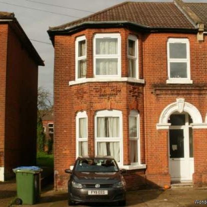 7 bedroom property to rent in Southampton - Photo 1