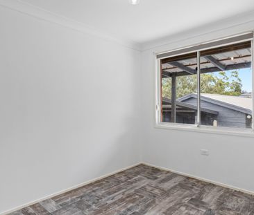 Spacious Family Home in Quiet Pocket of Ambarvale - Photo 3