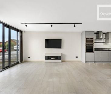 2 bedroom ground floor maisonette to rent - Photo 5