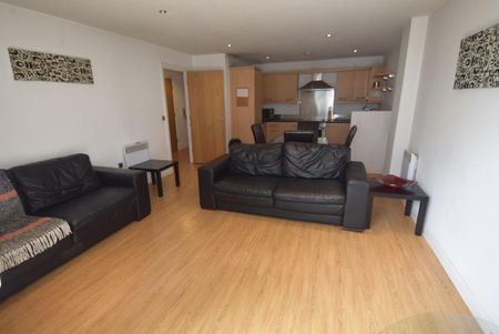 2 bedroom apartment to rent - Photo 3