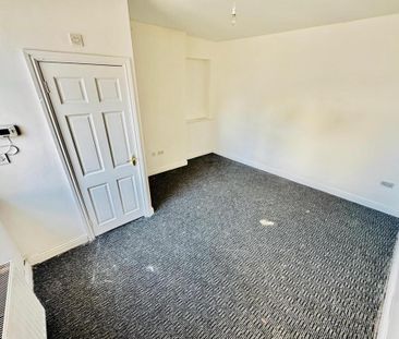3 bedroom detached house to rent - Photo 3