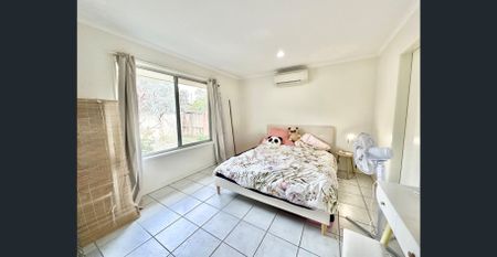 Charming 3-Bedroom Home with Pool - Walk to Tewantin Township! - Photo 2