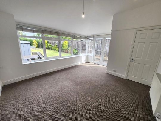 3 bedroom semi-detached house to rent - Photo 1