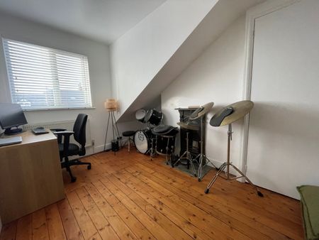 3 bedroom terraced house to rent - Photo 3