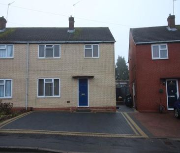 3 bedroom end of terrace house to rent - Photo 1