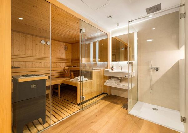 6 bedroom luxury Villa for rent in Nueva Andalucia, Spain