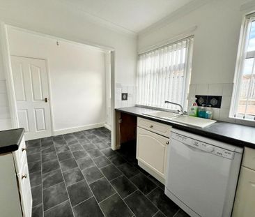 2 bedroom semi-detached house to rent - Photo 3