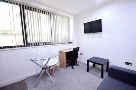 Bracken House, 44-58 Charles Street, Manchester City Centre, M1 7BD - Photo 3