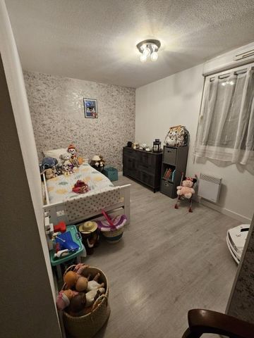 Location Appartement 4 pièces Meublé 81m² AMBARES ET LAGRAVE 33440 - Photo 4