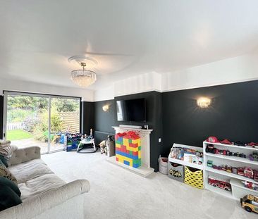 3 bedroom semi-detached house to rent - Photo 1