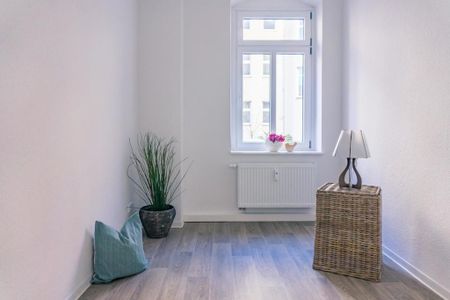 Großzügige 2-Raum-Wohnung im Altbau - Photo 2