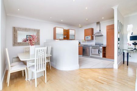 3 bedroom apartment to rent - Photo 2