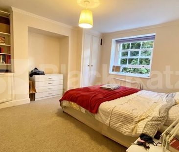 One of the most desirable areas in SE1 - Photo 5