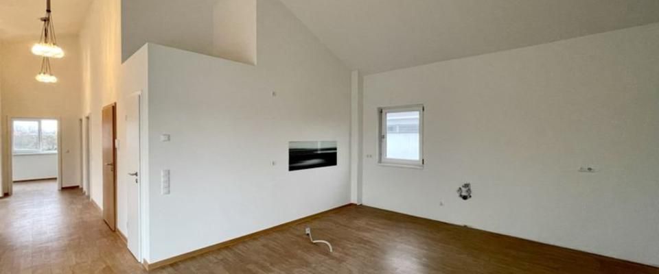 Charmante 3-Zimmer-Penthousewohnung mit Blick ins Grüne - Photo 1