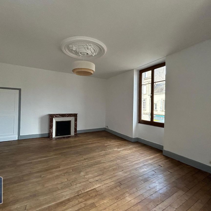 Location Appartement 5 pièces 123m² LE BLANC 36300 - Photo 1