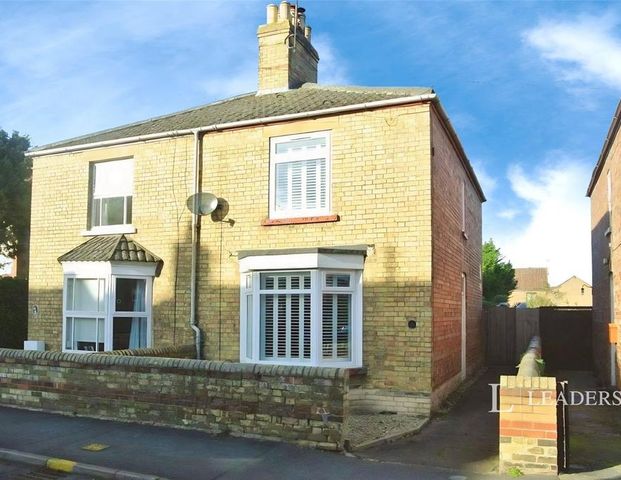 2 bedroom semi-detached house to rent - Photo 1