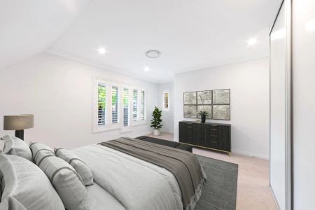 Designer Family Home Of Space And Sophistication - Photo 4