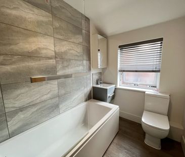 2 bed Apartment for Rent - Photo 6