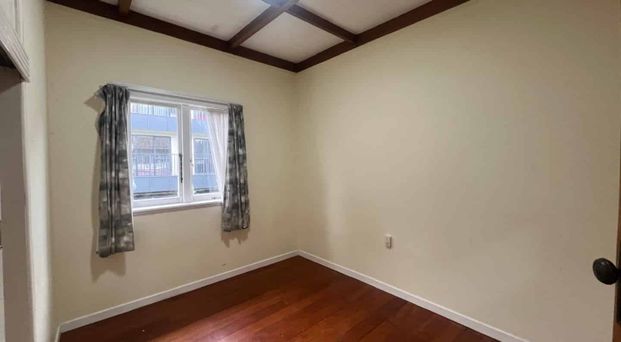 Spacious Home - Photo 1