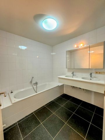 Instapklaar 2 slpk appartement nabij centrum Geel. - Foto 3