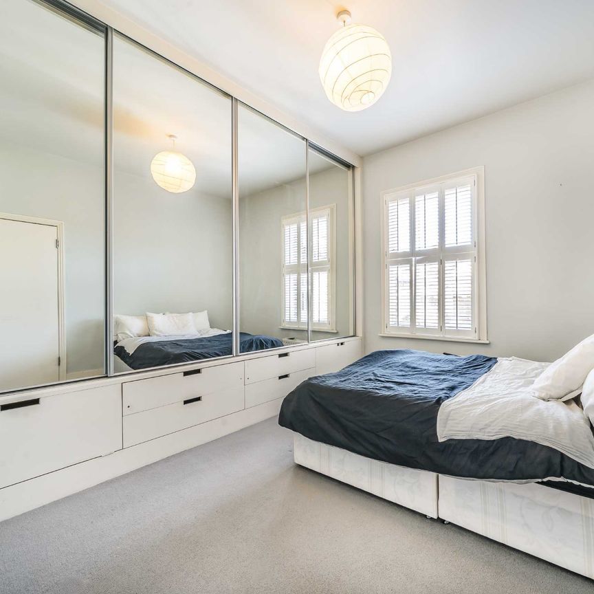 Fourth Avenue, North Kensington, W10, London - Photo 1