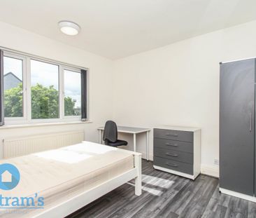 6 bed Semi-Detached House for Rent - Photo 6