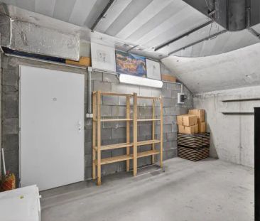 Pronájem bytu 2+kk s balkonem, garáží a prostorným sklepem 22,6 m - Photo 6