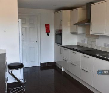 1 bedroom in a house share to rent - Photo 6
