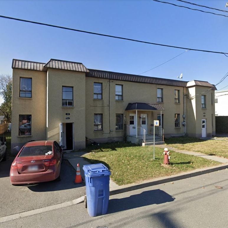 Two-Bed (4.5) Regular - 322-328 Rue Matton, Granby - Photo 1