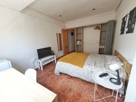 Carrer Mestre Valls, Valencia, Valencian Community 46022 - Photo 3