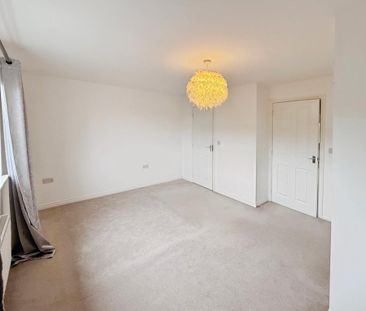 4 bedroom terraced house to rent - Photo 6