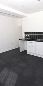 1 bedroom ground floor flat to rent - Photo 3
