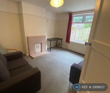 4 bedroom terraced house to rent - Photo 2