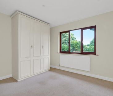 5 bedroom detached house to rent - Photo 3