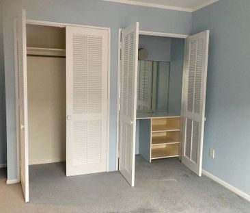 Chic 2 bedroom Townhouse - Te Aro Gem! - Photo 3