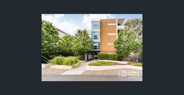 B-Central - Deluxe Student Apartments- With Air-conditioning - Photo 1