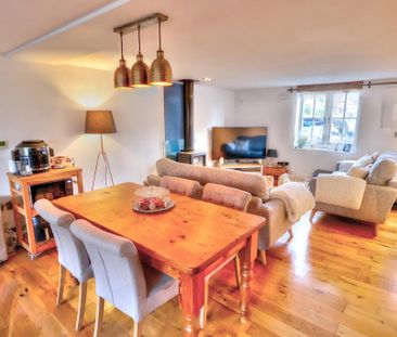 2 bedroom semi-detached house to rent - Photo 1